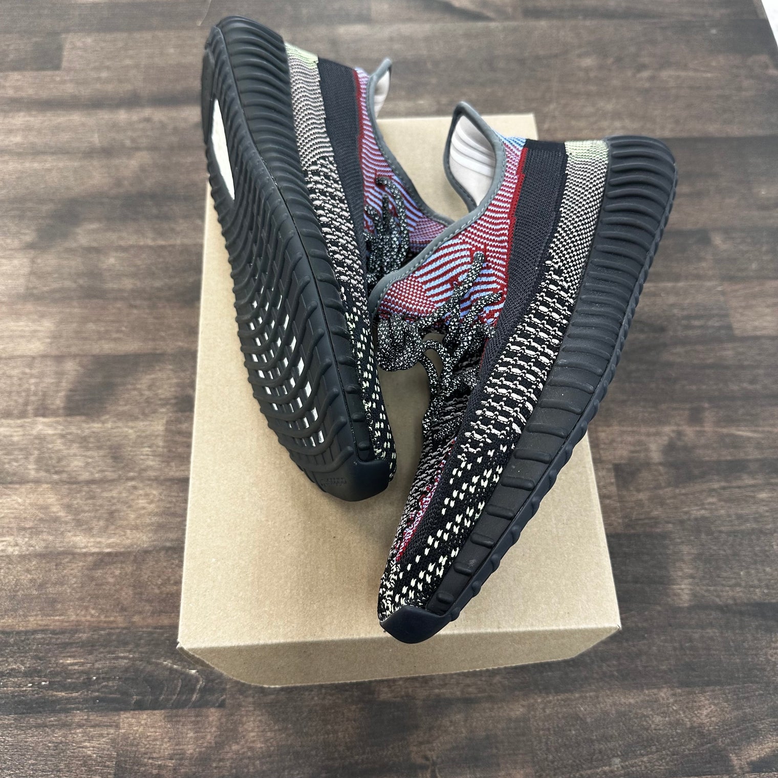 Yecheil Yeezy 350 (USED,No box)