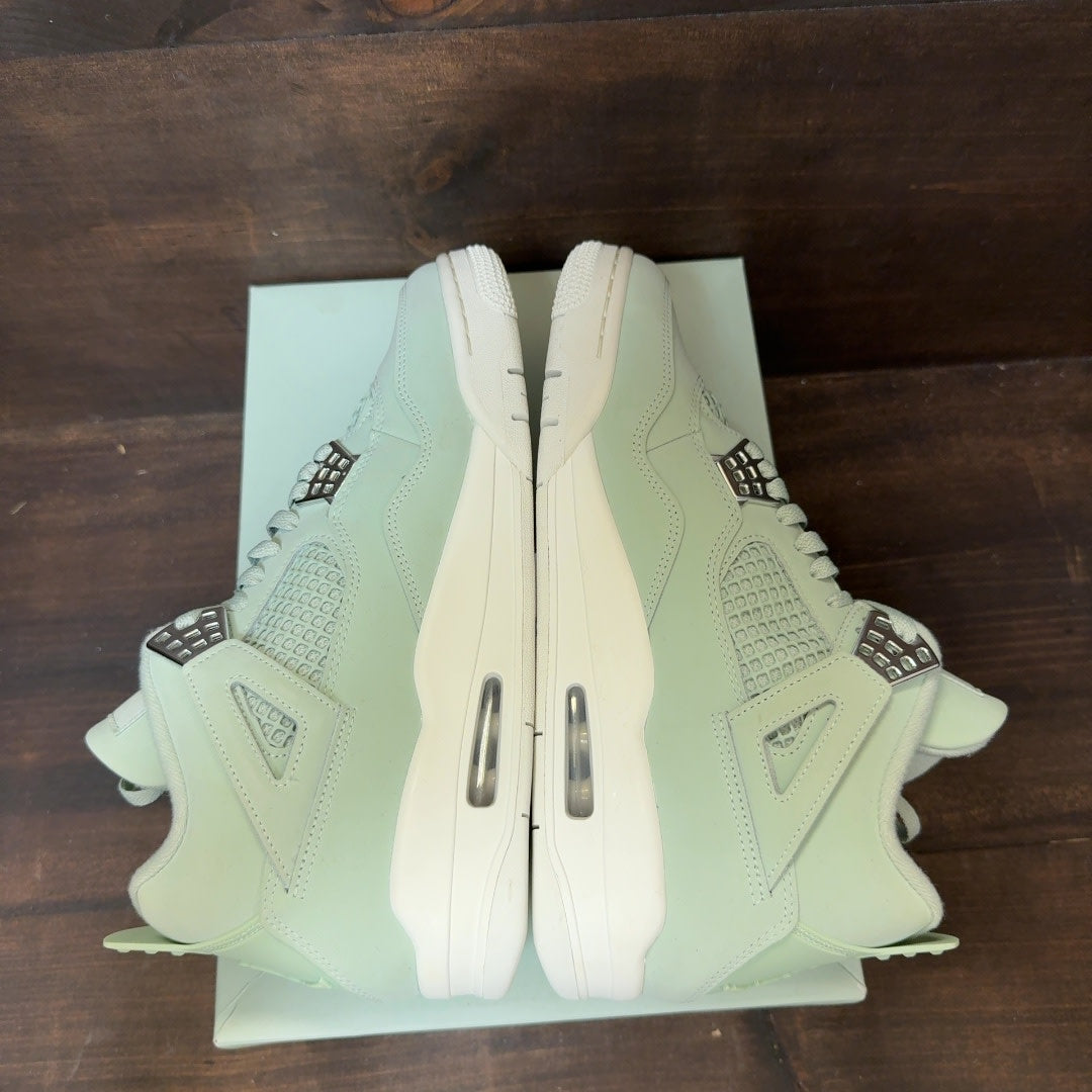 Jordan 4 Retro Seafoam Sail (Women's) Size 10.5W (Pre-Owned)
