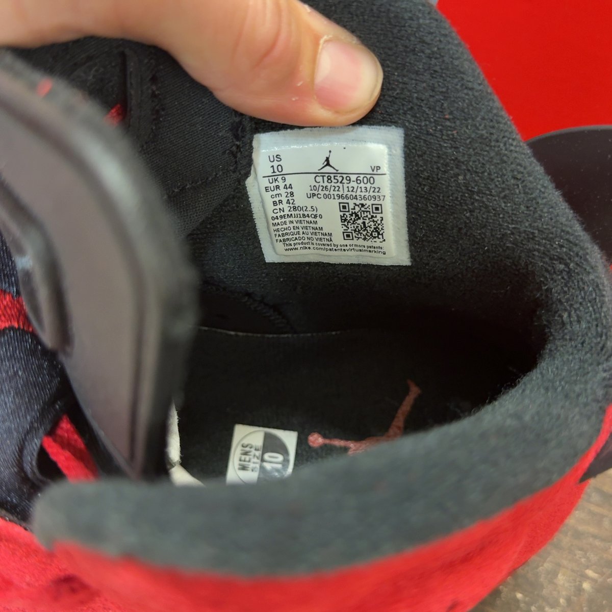Jordan 6 Retro Toro Bravo Size 10 (Pre-Owned) - aux