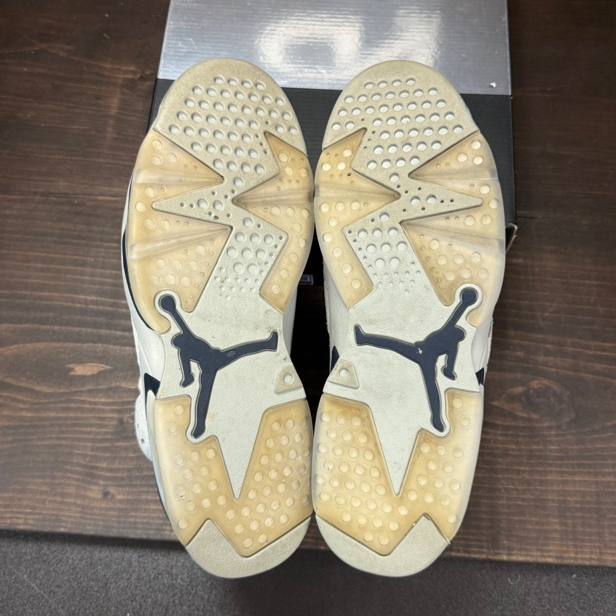 Jordan 6 Retro Georgetown (2022) Size 10 (Pre-Owned) - Image 7