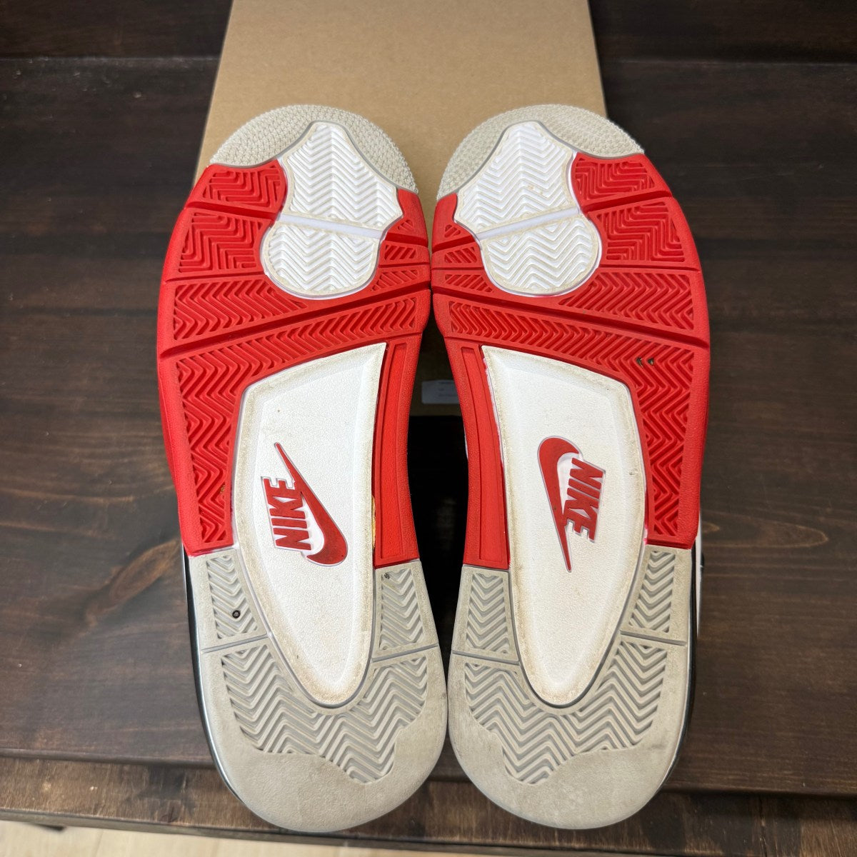 Jordan 4 Retro Fire Red (2020) Size 11 (Pre-Owned) - Image 6