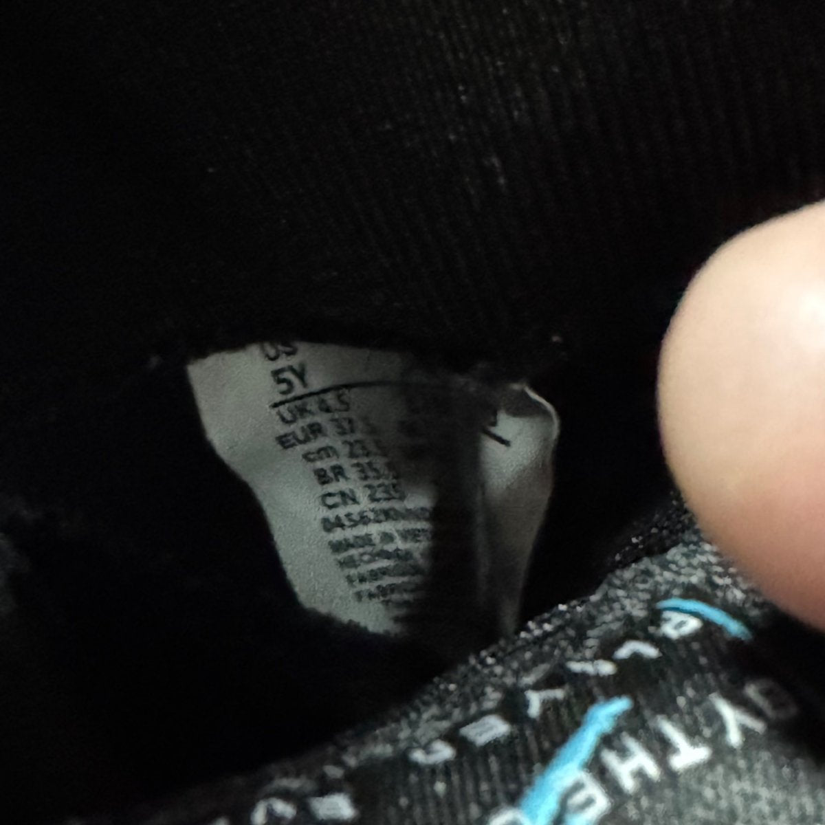 Jordan 11 Retro Gamma Blue (2025) (GS) Size 5Y (Pre-Owned) - aux