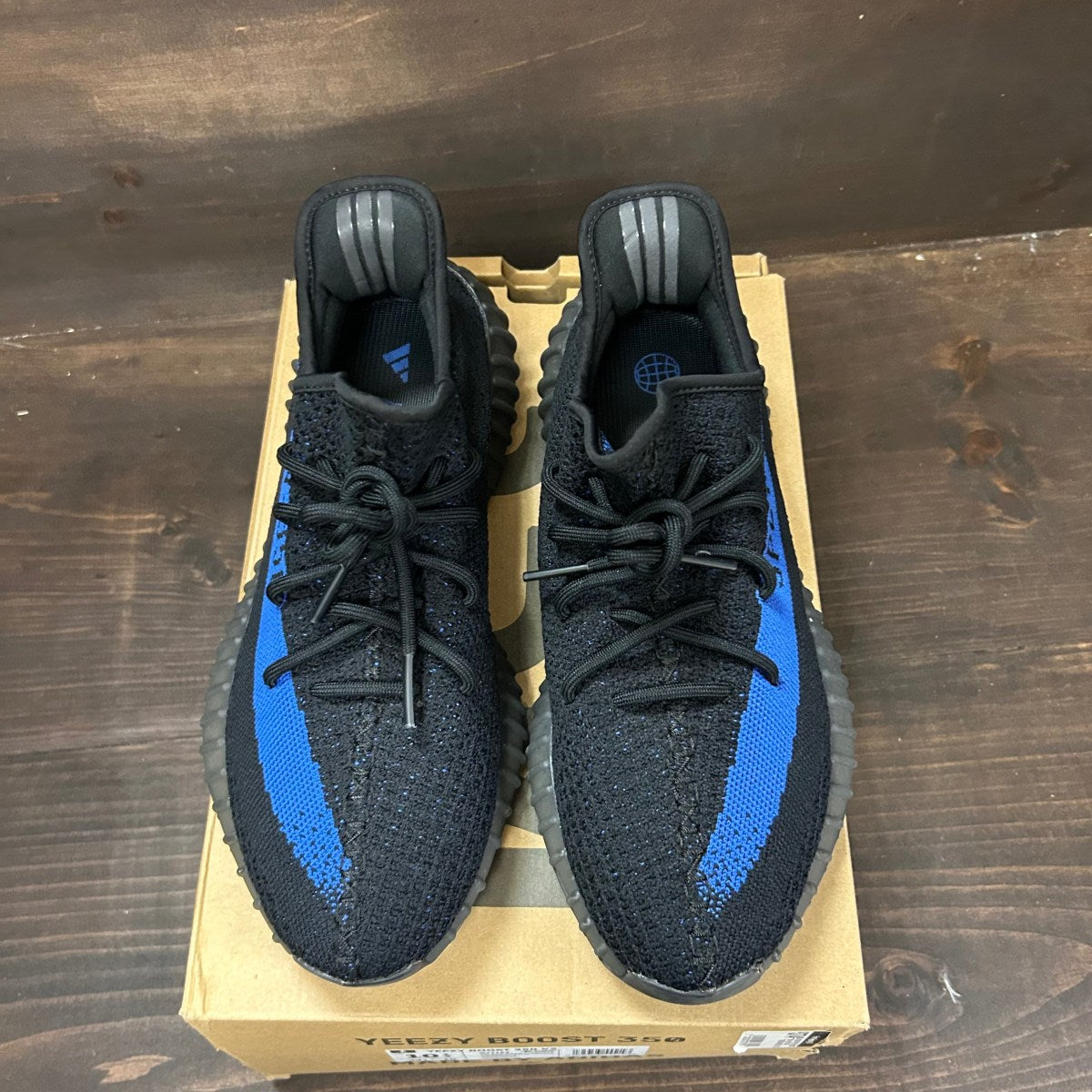 adidas Yeezy Boost 350 V2 Dazzling Blue - Image 3