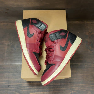 Jordan 1 Mid Team Red Black White (GS) Size 6.5Y (Pre-Owned) - back