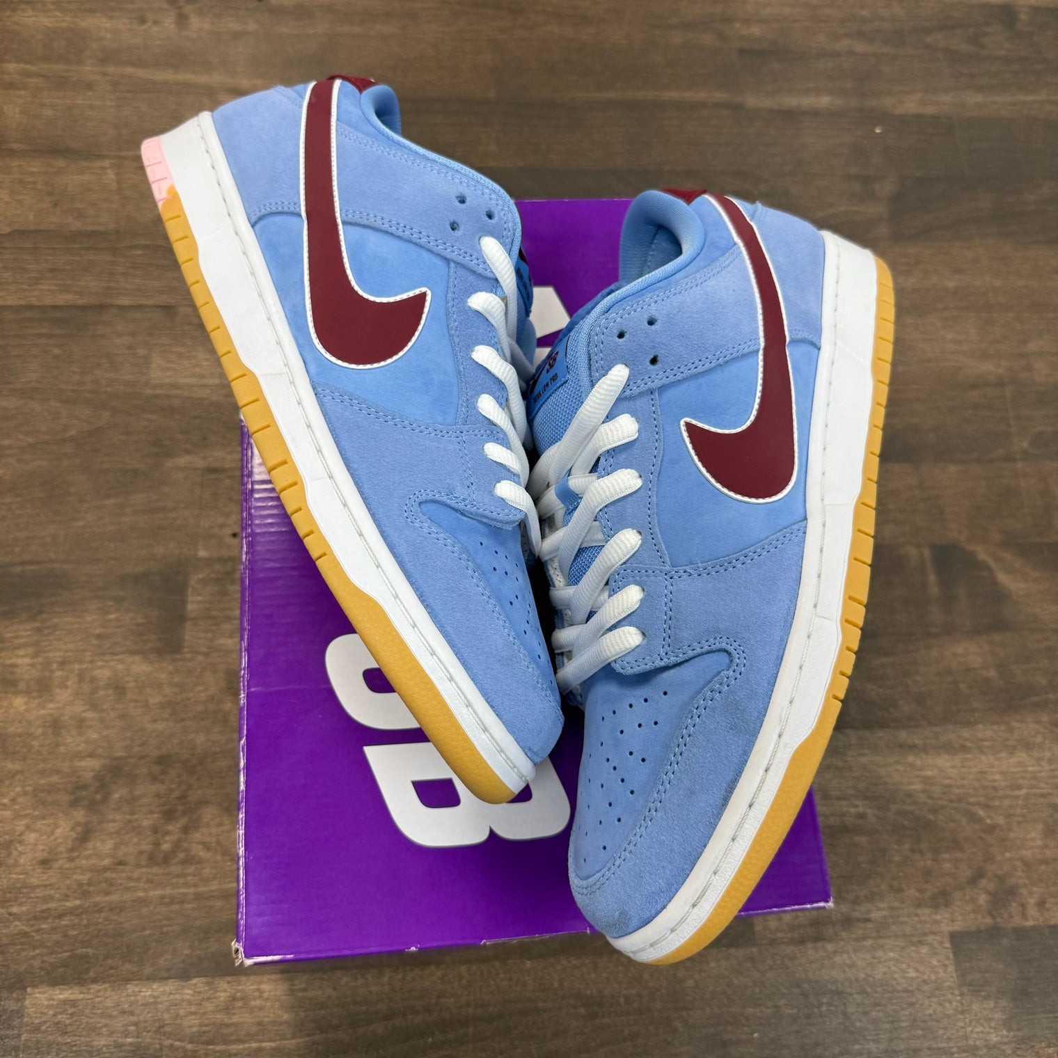Philadelphia Phillies Nike SB Dunk Low (USED)
