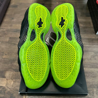Black Volt Foamposite (USED)