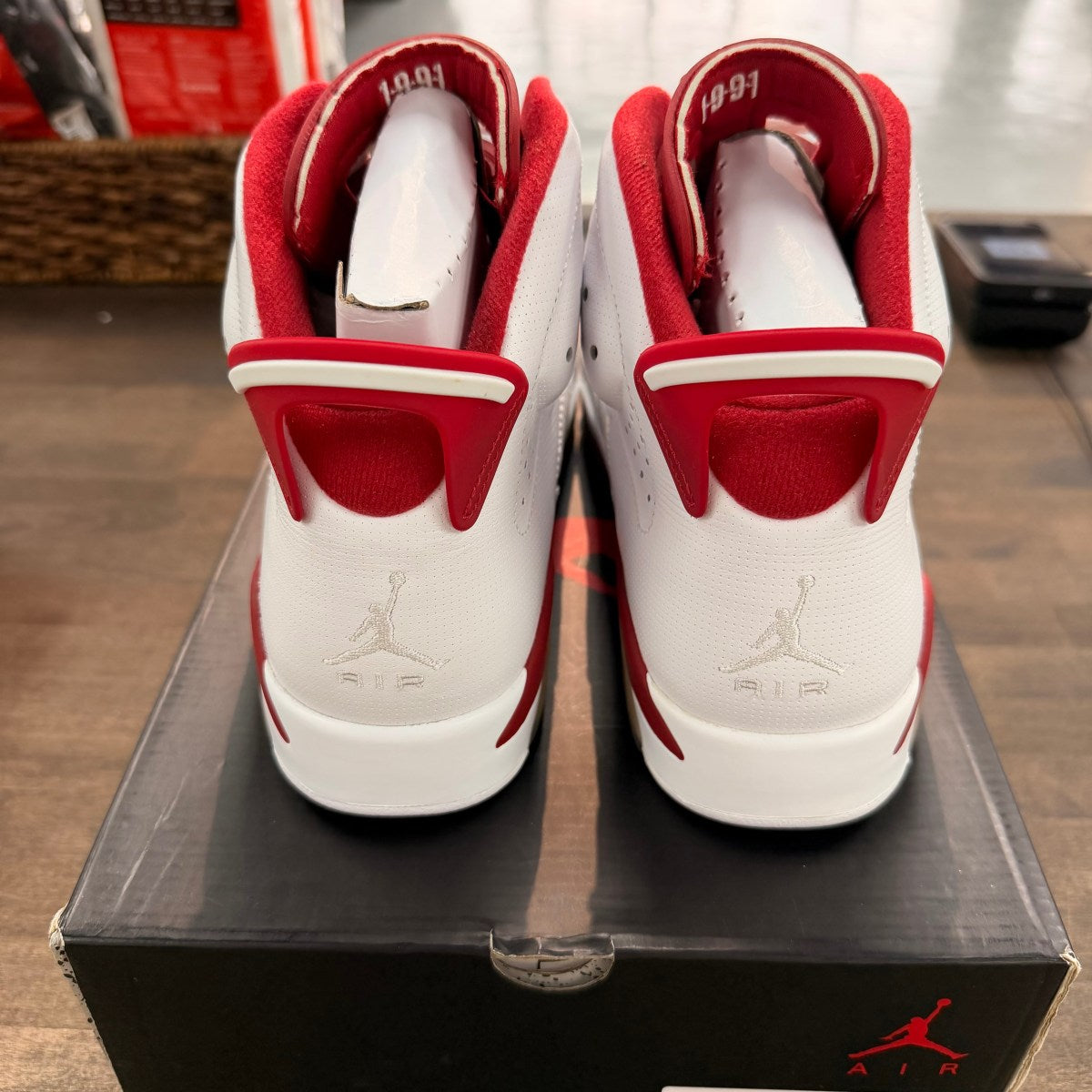 Jordan 6 Retro Alternate Hare - Image 4