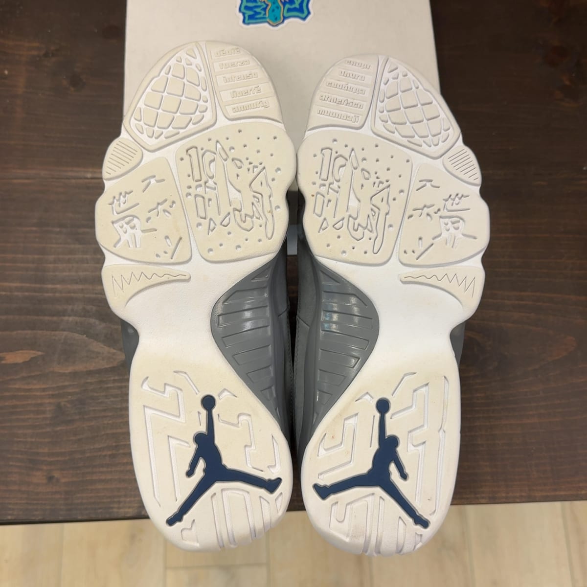 Jordan 9 Retro Flint Grey French Blue (2026) Size 11.5 (Pre-Owned) - aux