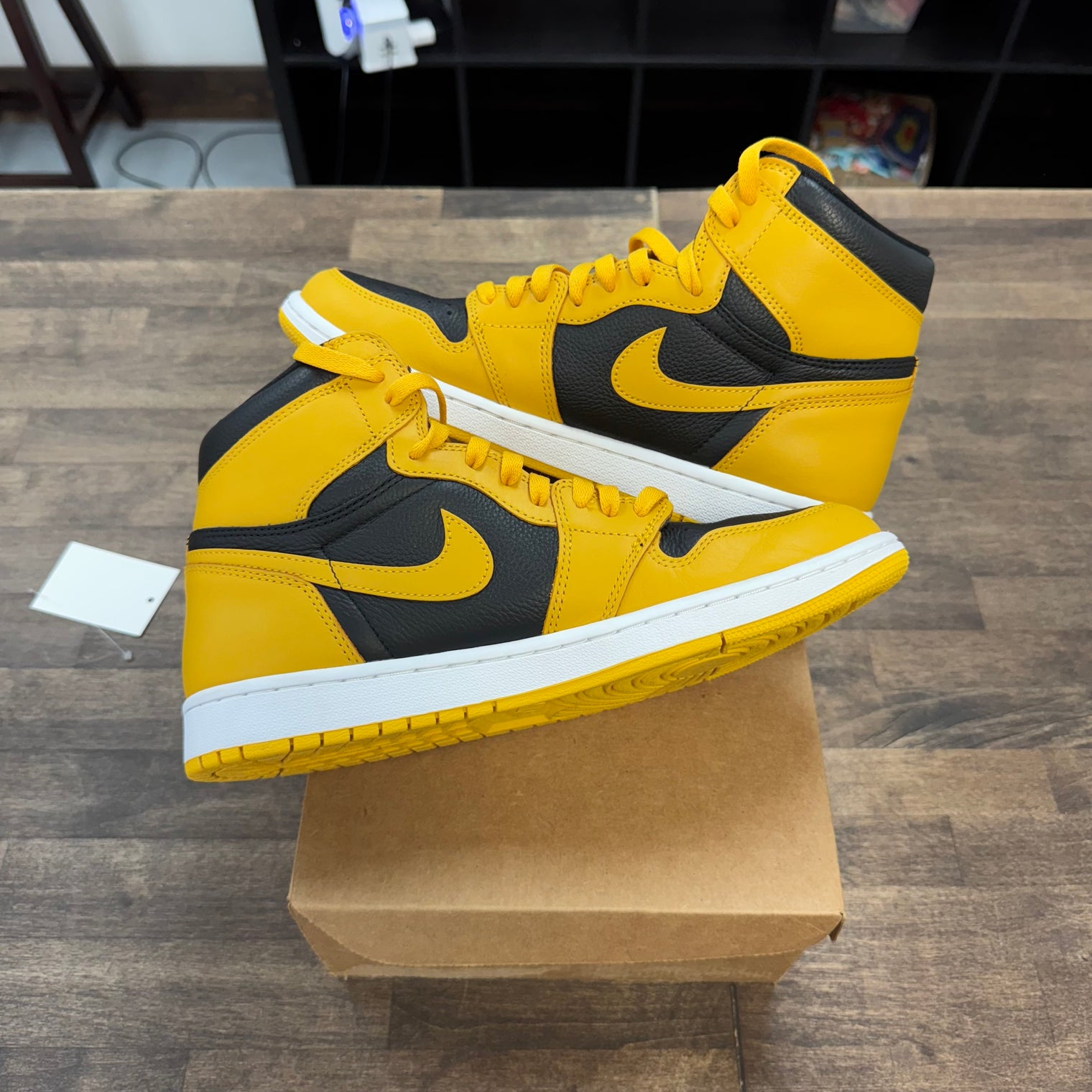 Pollen Jordan 1 High (USED, No Box)