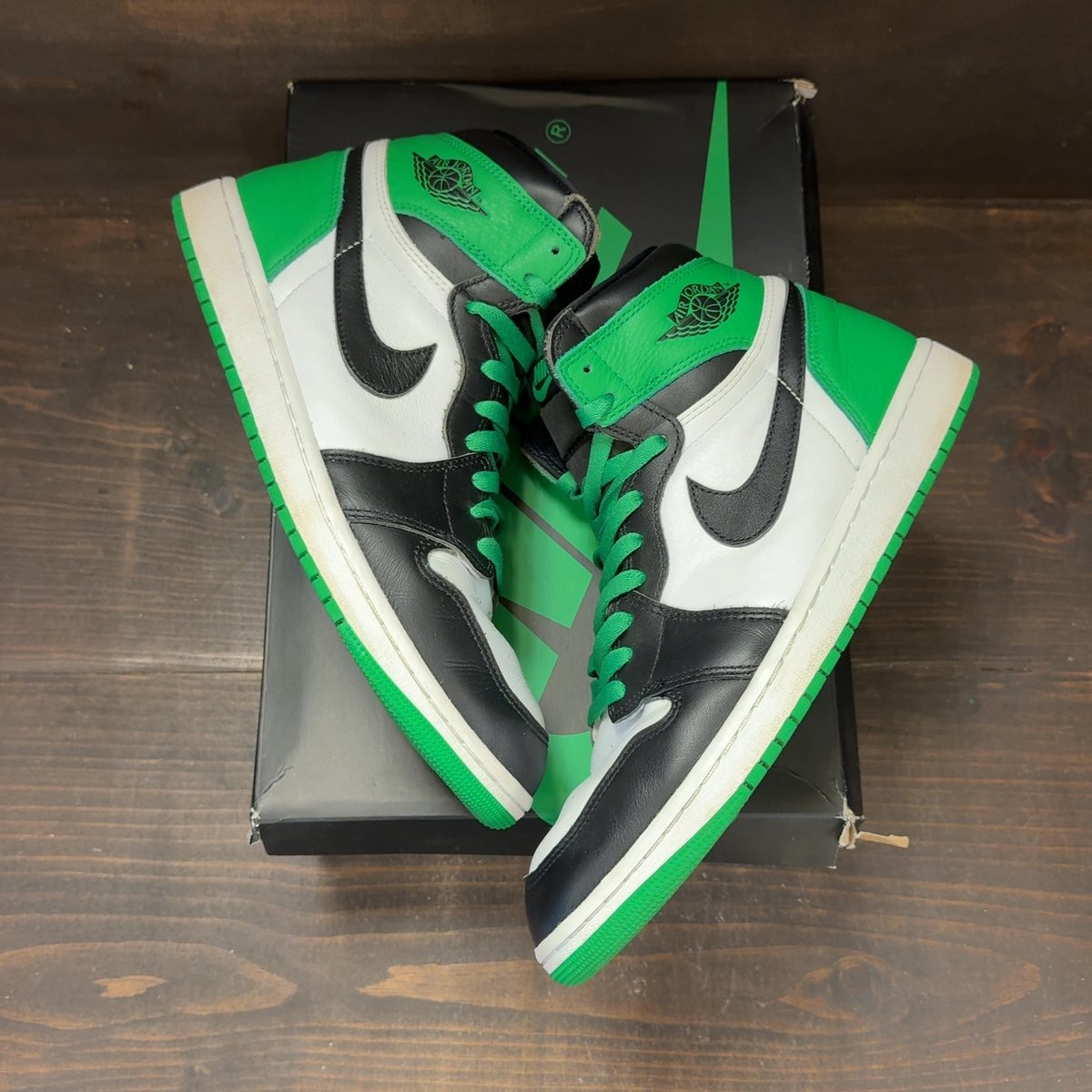 Jordan 1 Retro High OG Lucky Green Size 11.5 (Pre-Owned) - back