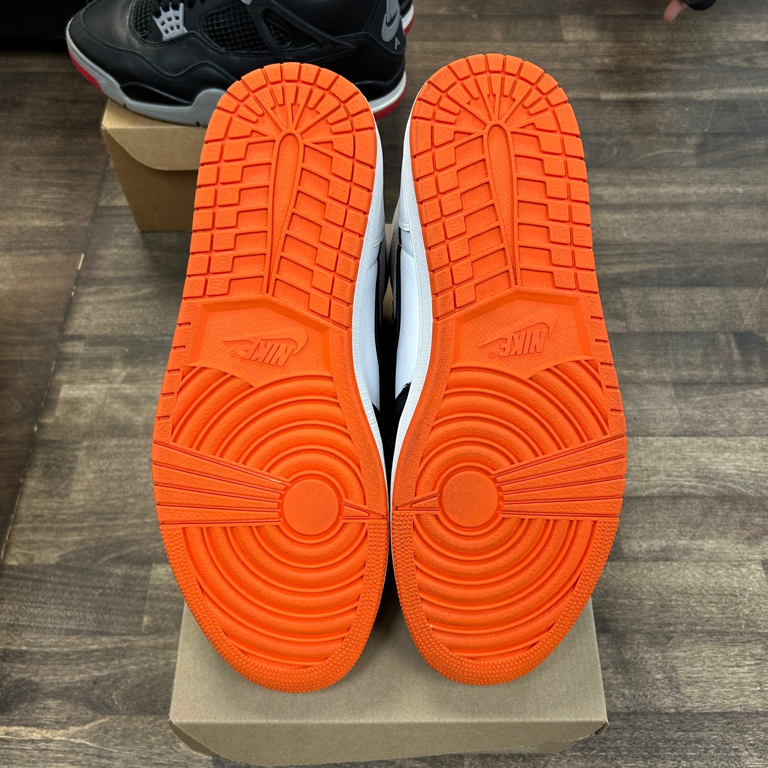 Electro Orange Jordan 1 High (USED, No Box)