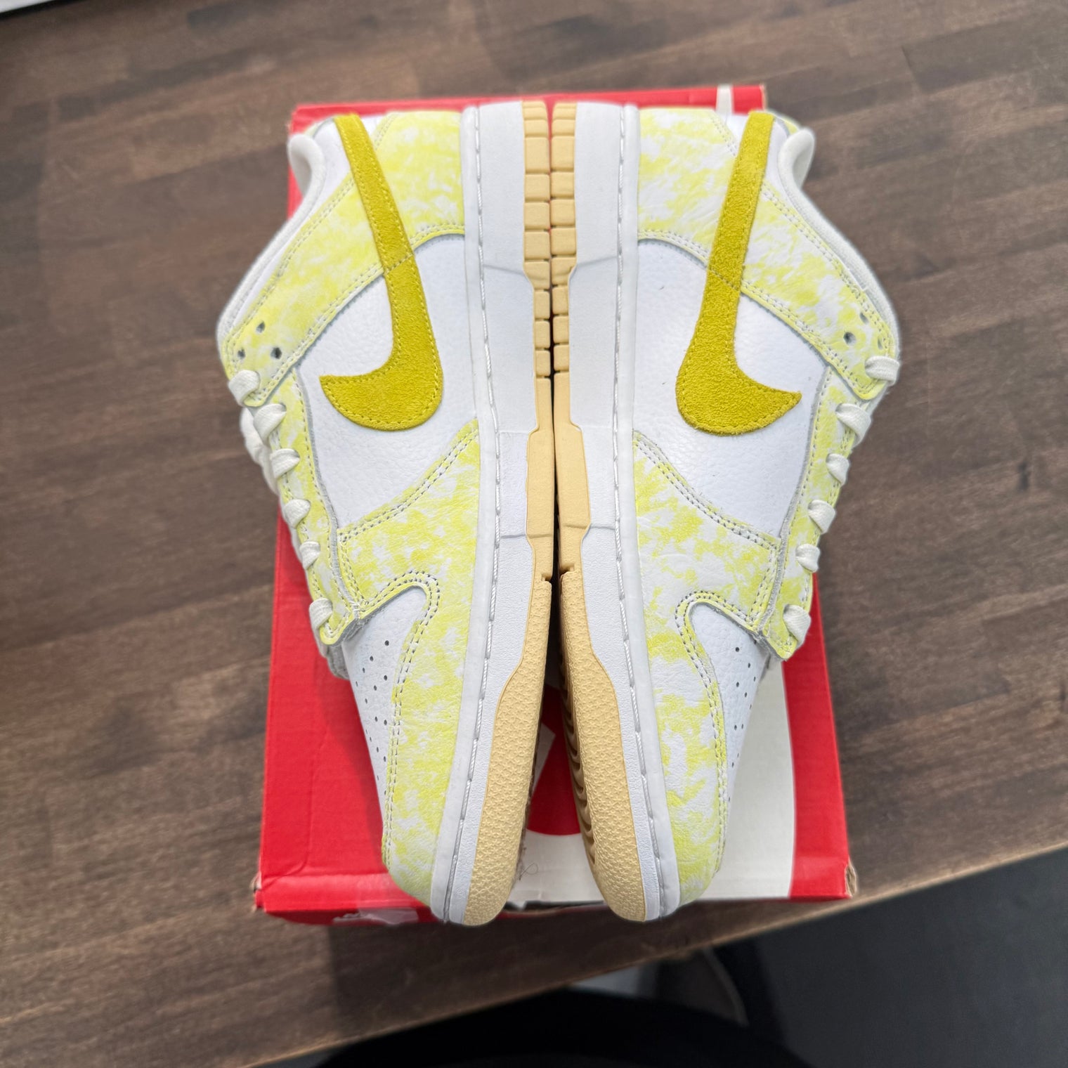 Yellow Strike Nike Dunk Low (W) (USED)