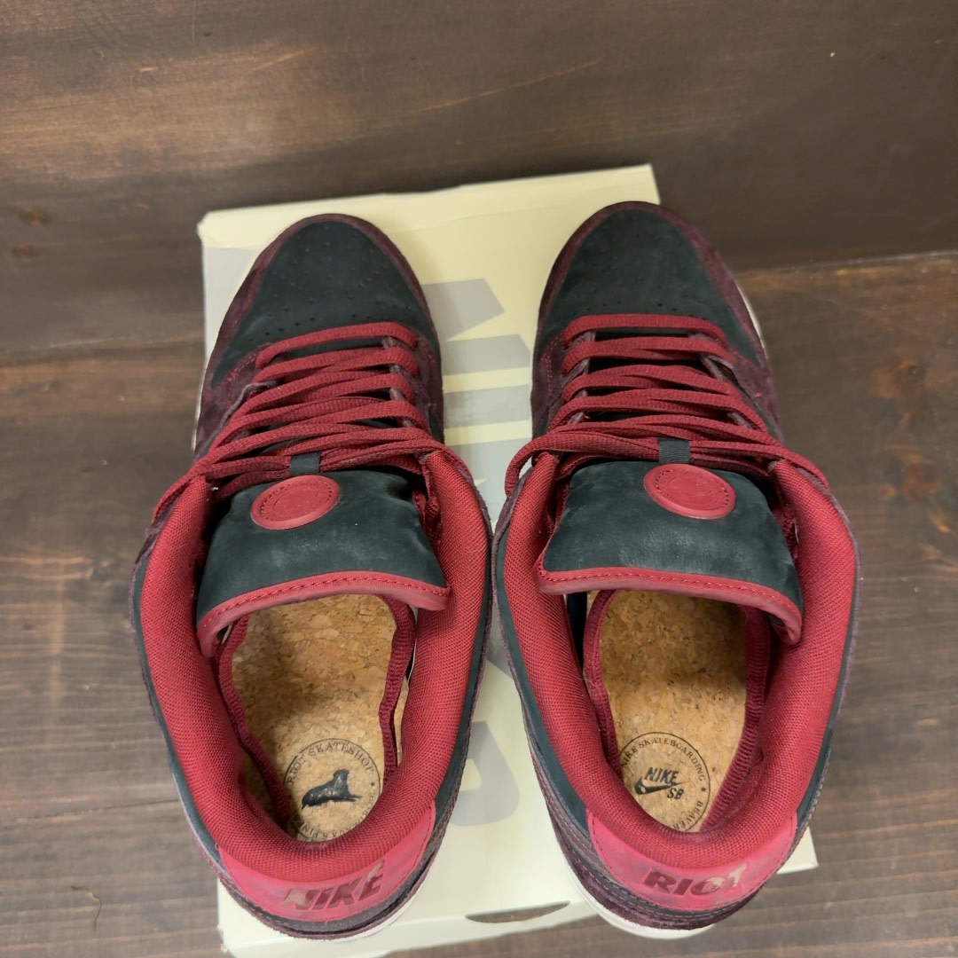 Nike SB Dunk Low Riot Skateshop Size 11.5 (Pre-Owned)