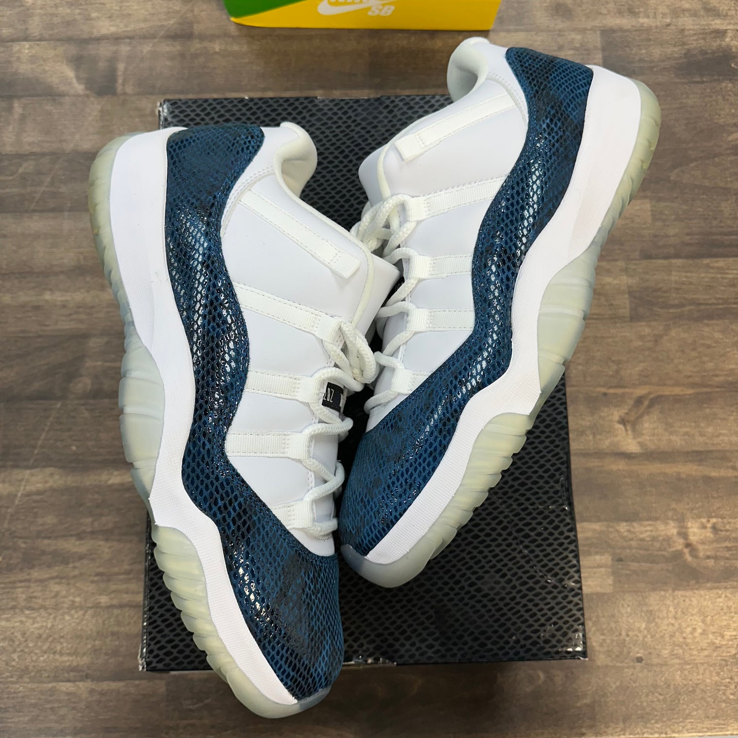 Snake Navy Jordan 11 Retro Low (2019) (USED)