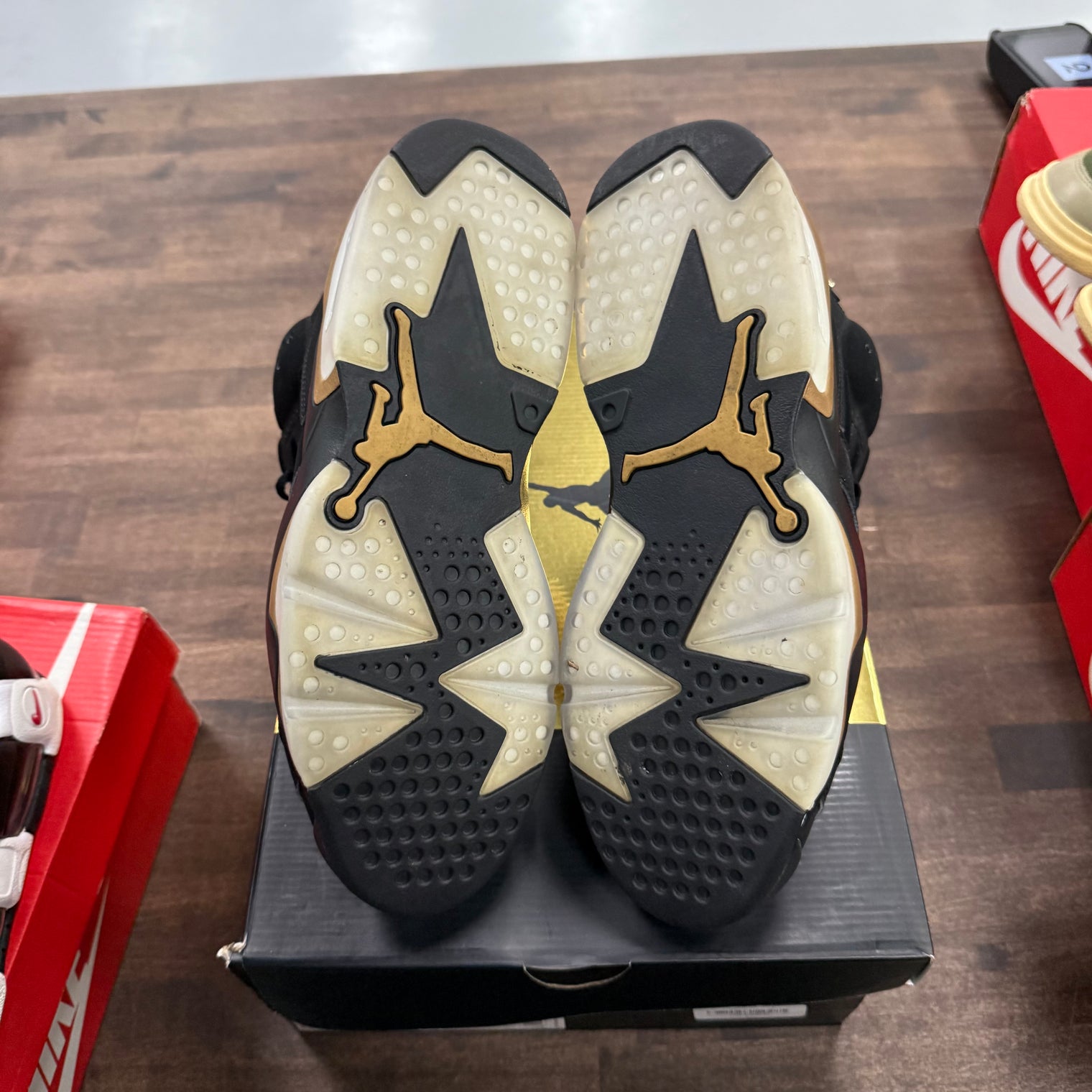 DMP Jordan 6 Retro (USED)