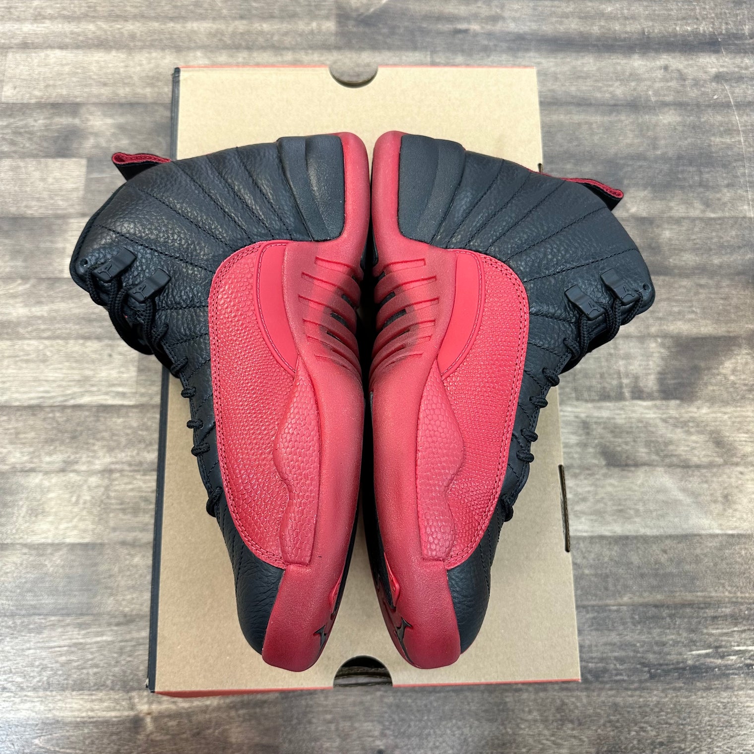 Jordan 12 Retro Flu Game (2025) (US 8) (USED)