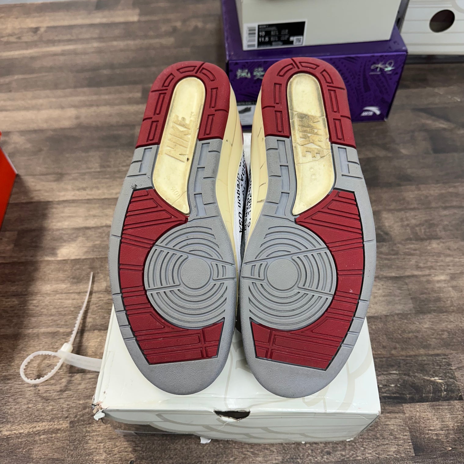 Off-White White Red Jordan 2 Low SP (USED)