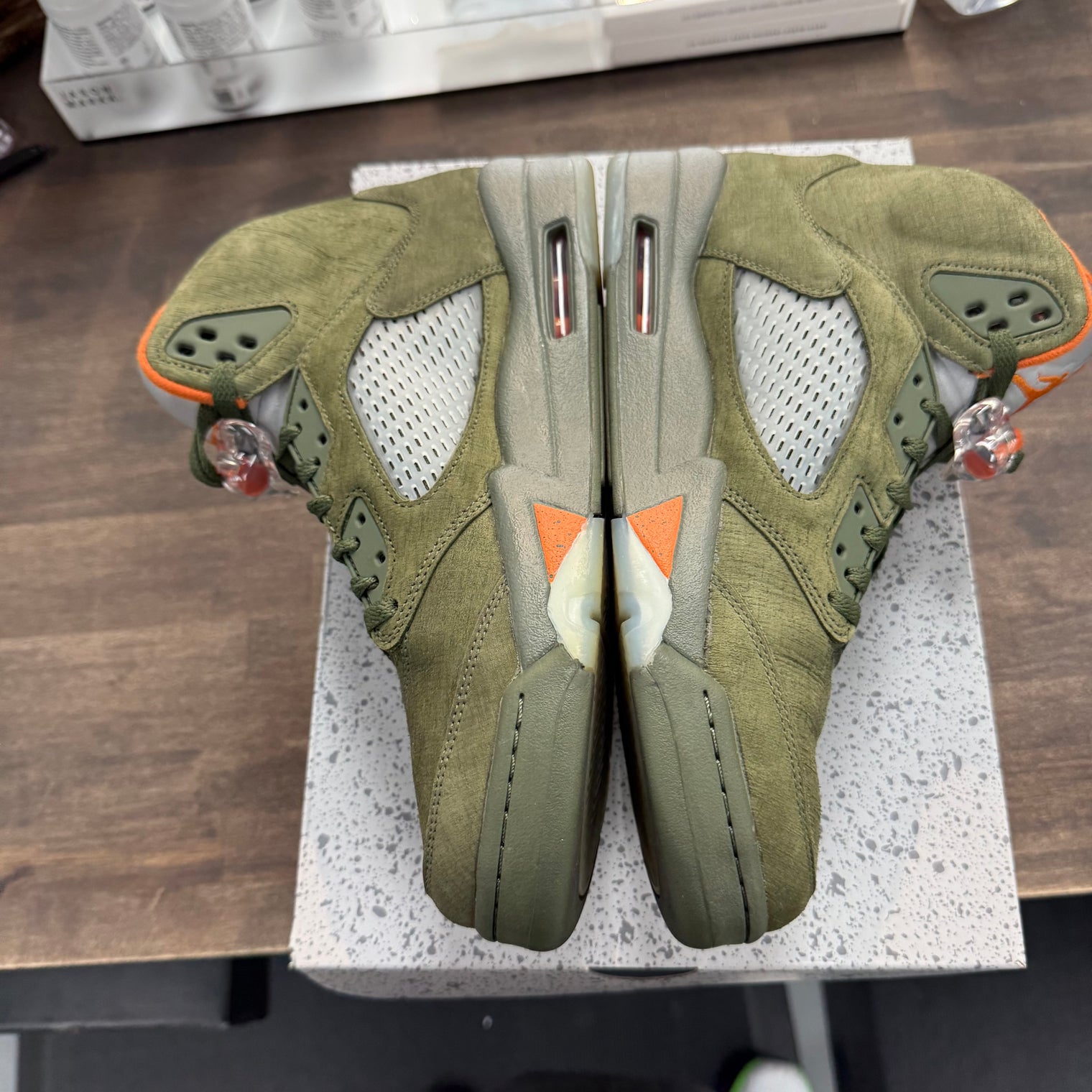 Olive Jordan 5 (2024) (USED)