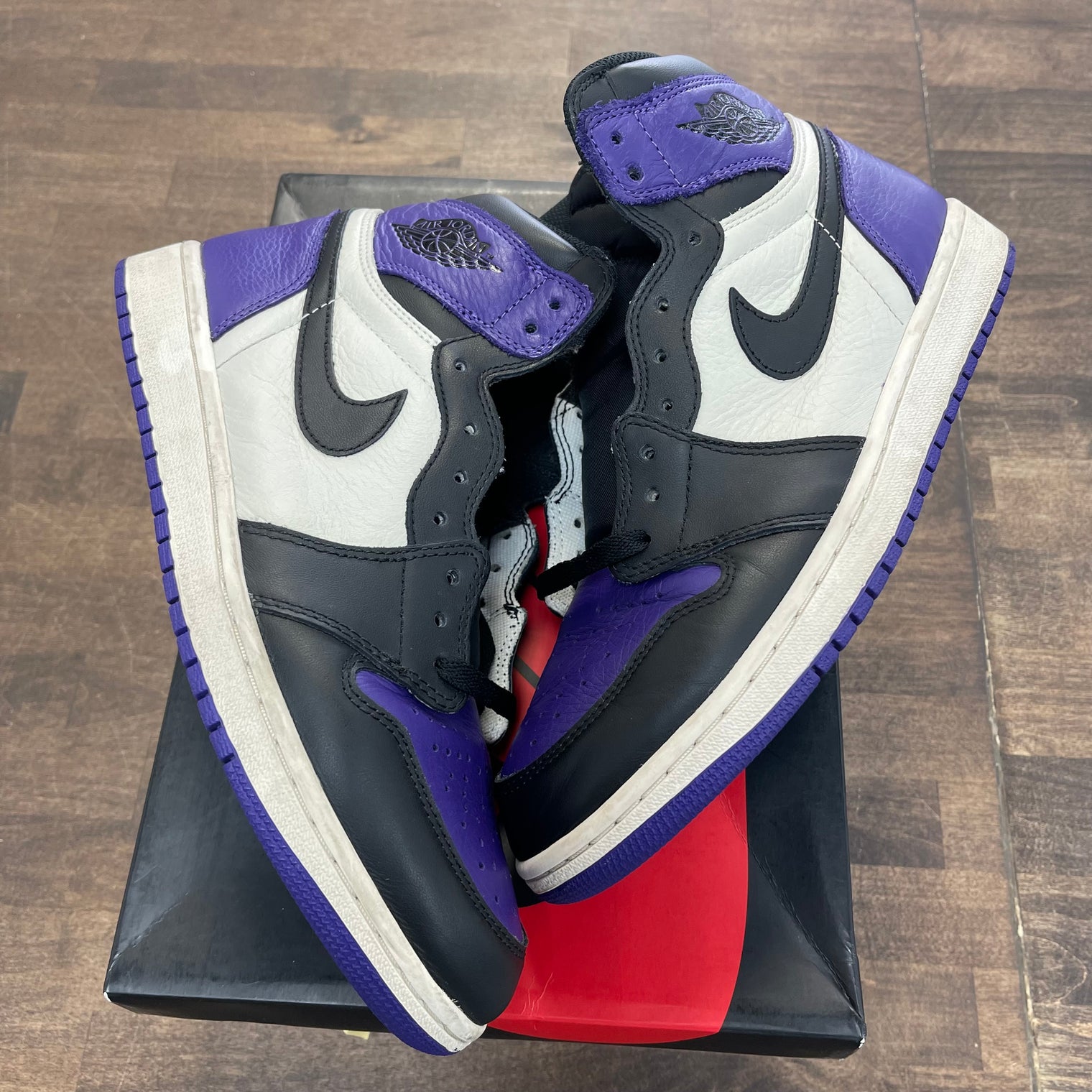 Court Purple OG Jordan 1 High (USED)