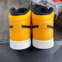 (GS) University Gold Black Jordan 1 Mid  (USED)