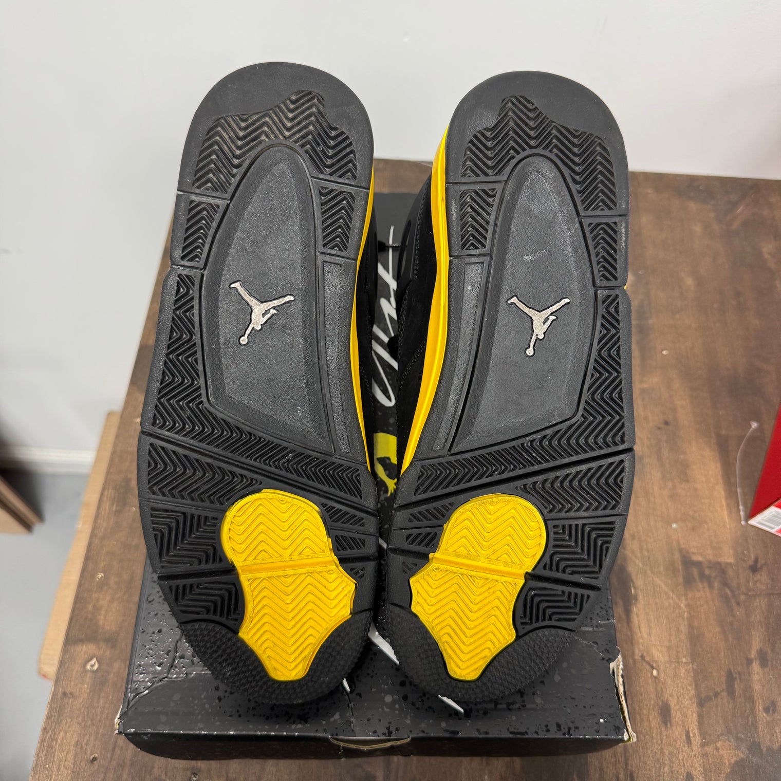 Yellow Thunder Jordan 4 (Lightly Worn)