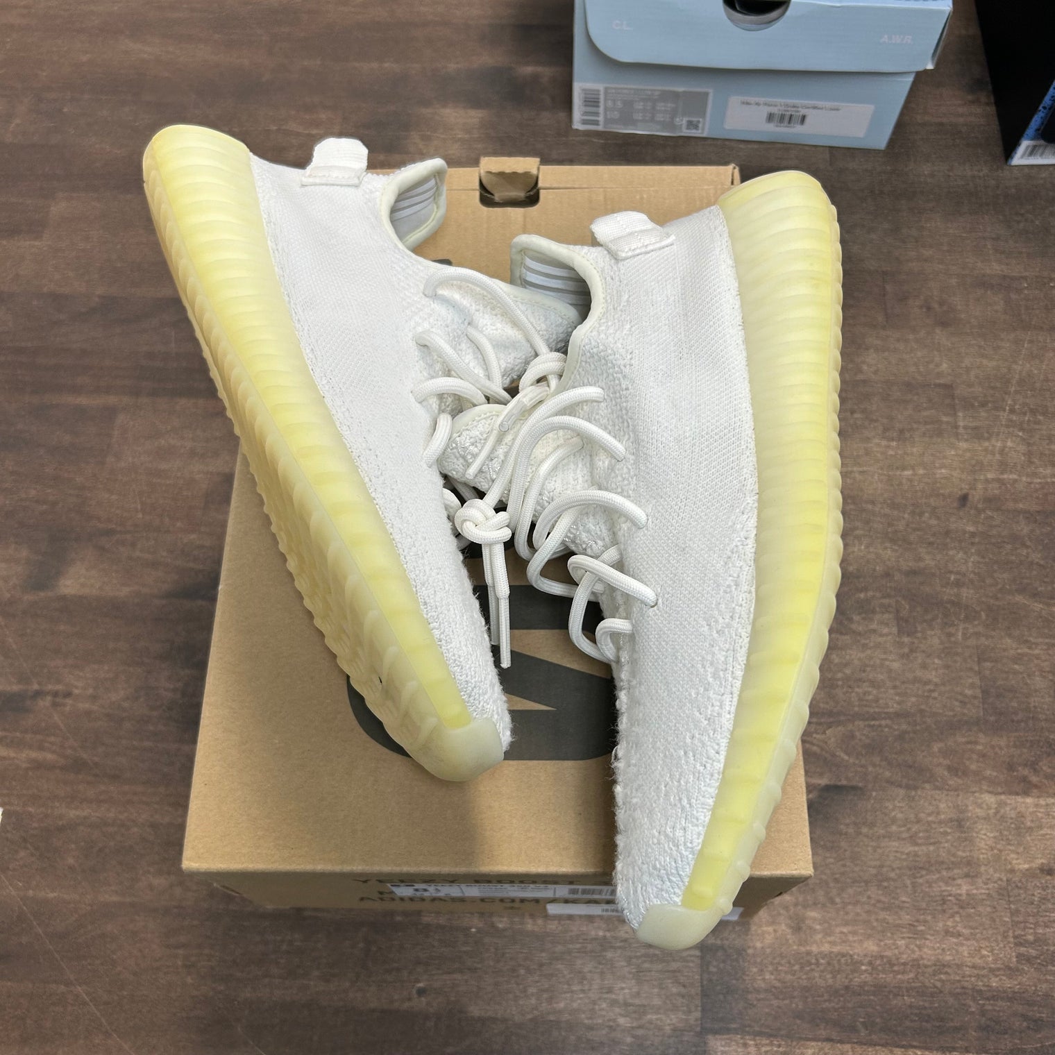 Bone Yeezy 350 (USED)