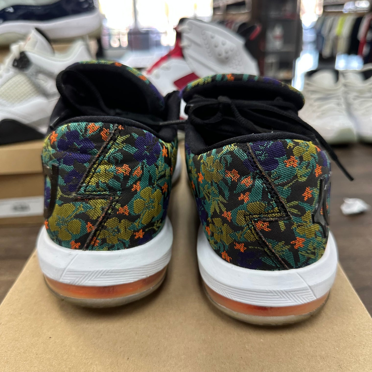 KD 6 Floral (USED, No Box)