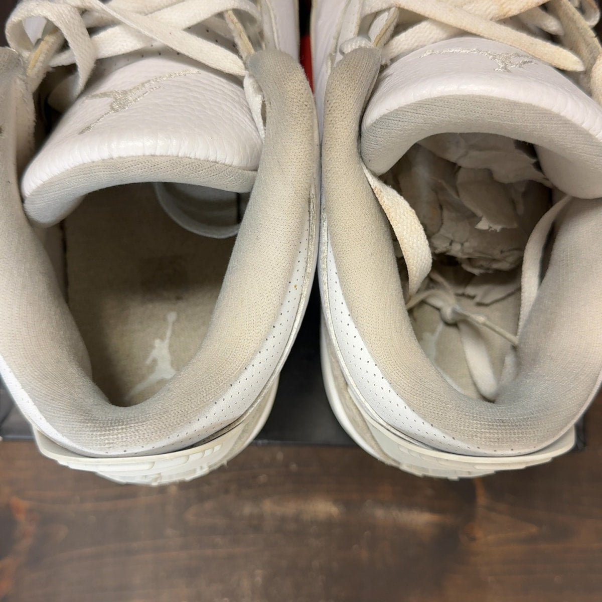 Jordan 3 Retro Pure White (2018) Size 11 (Pre-Owned) - aux