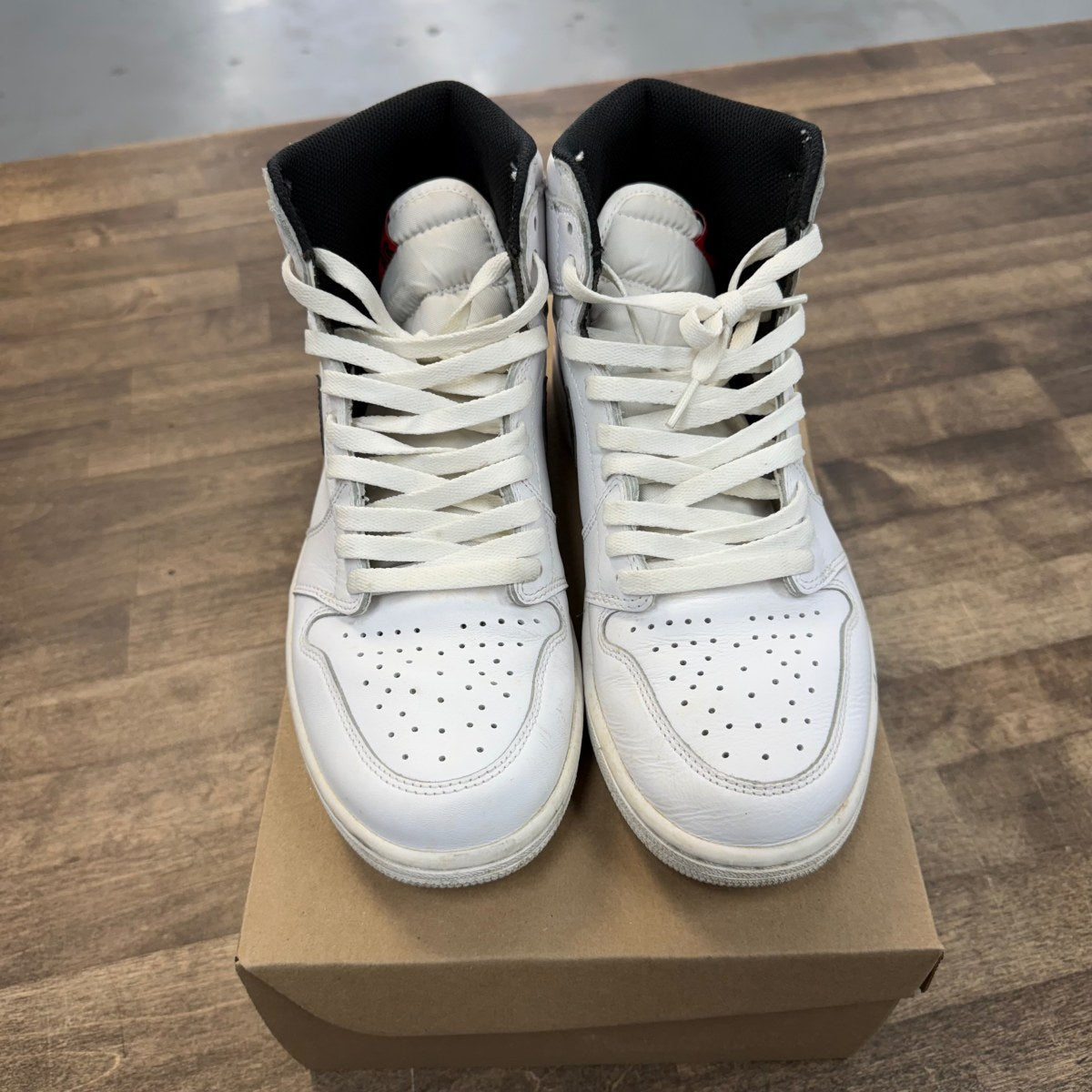Jordan 1 Retro Yin Yang White Size 9.5 (Pre-Owned) - Image 2