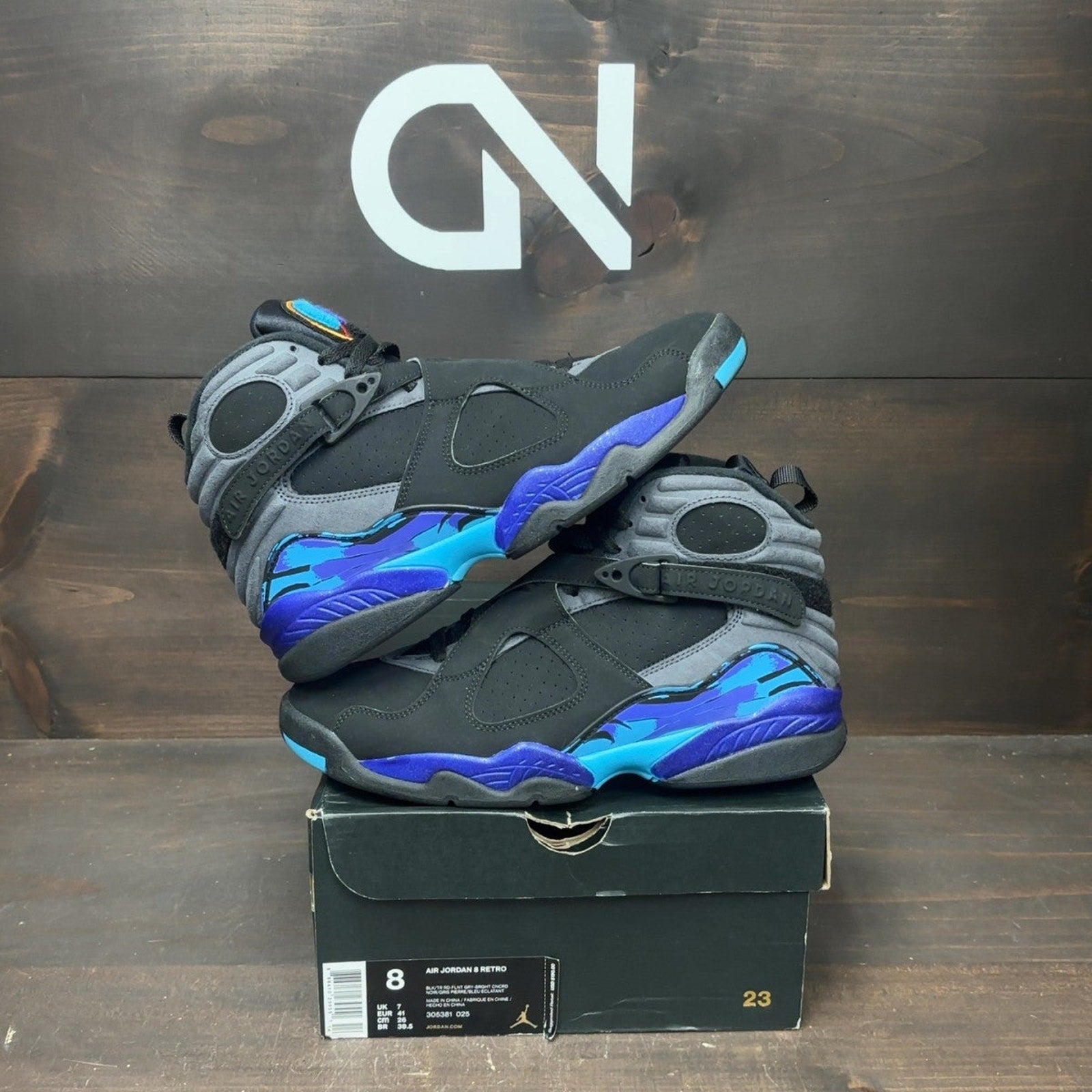 Jordan 8 Retro Aqua (2015) Size 8 (Pre-Owned)
