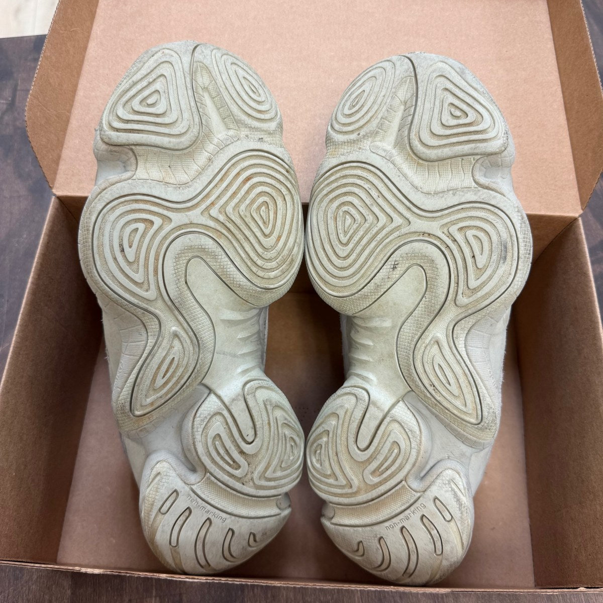 adidas Yeezy 500 Salt Size 11 (Pre-Owned) - Image 3
