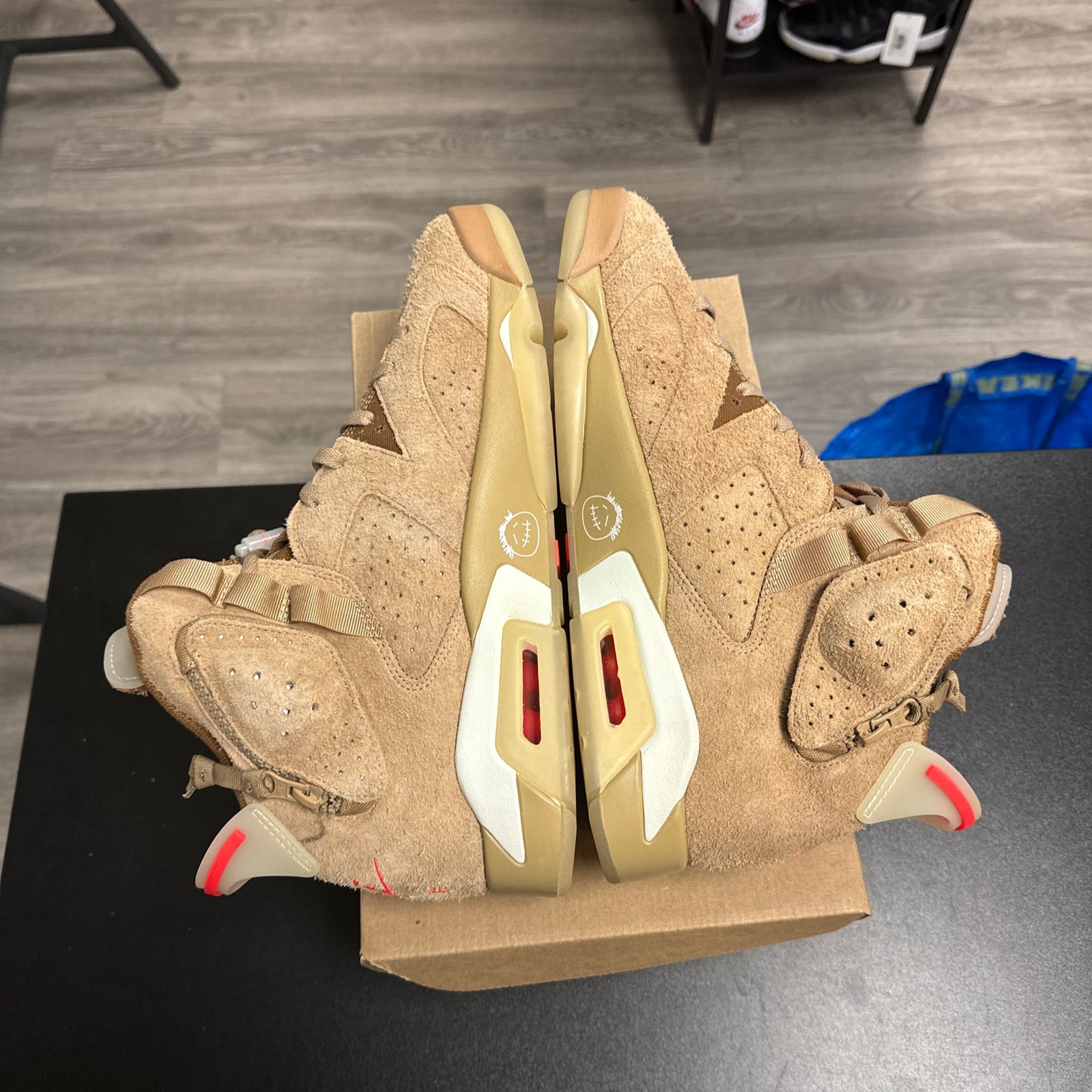 Travis Scott Khaki Jordan 6 (USED, No Box)