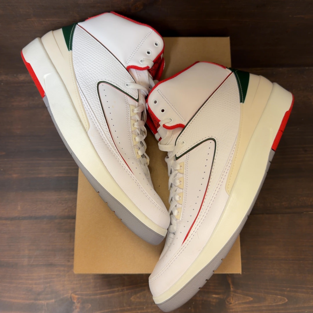 Jordan 2 Retro Origins Size 12 (Pre-Owned) - Image 2