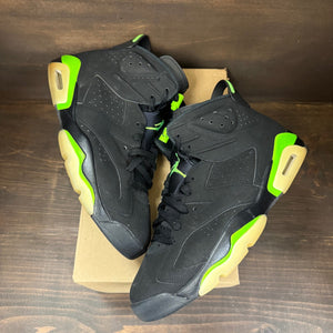 Jordan 6 Retro Electric Green Size 13 (Pre-Owned) - Image 2