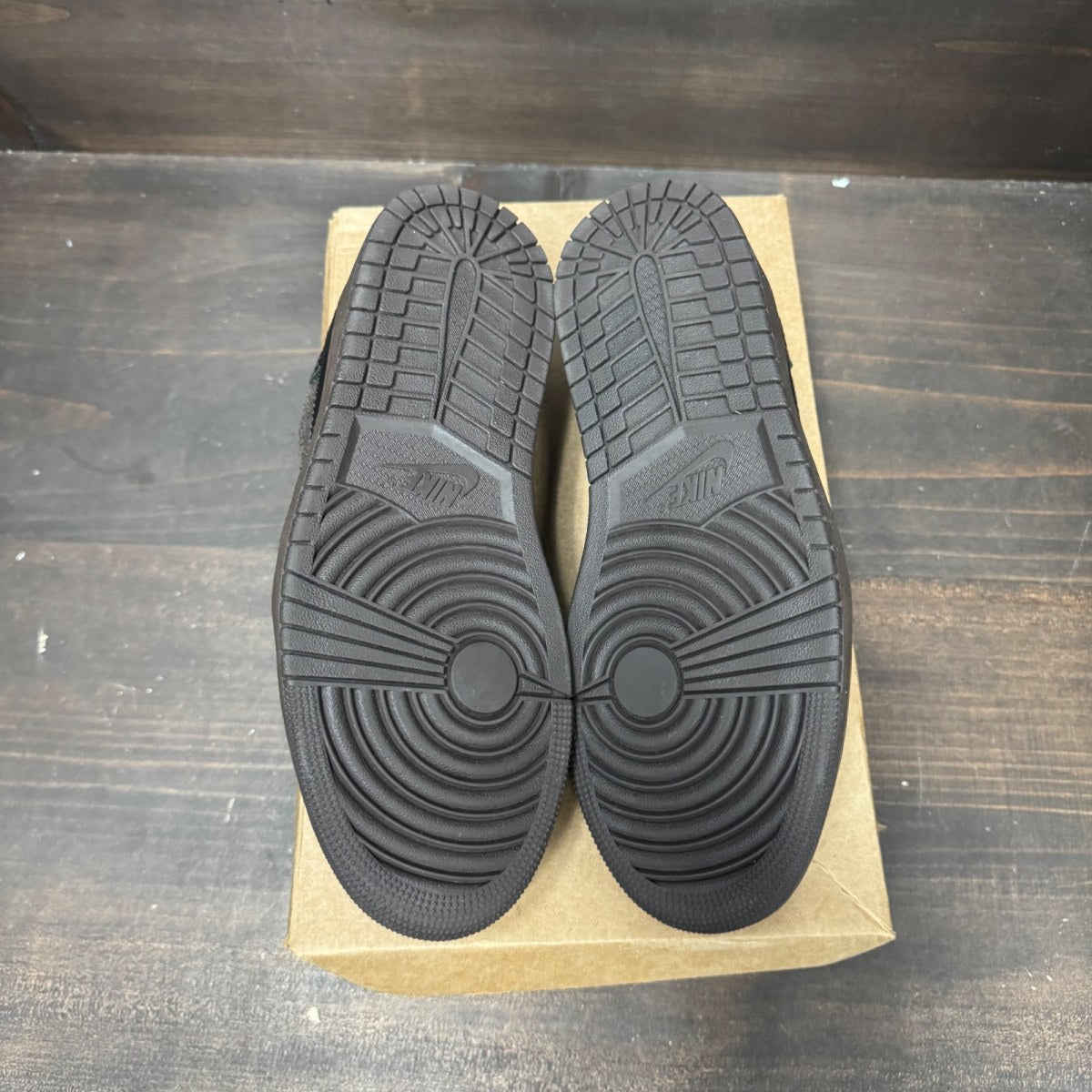 Jordan 1 Retro Low OG SP Travis Scott Velvet Brown Size 8.5 (Pre-Owned) - Image 7