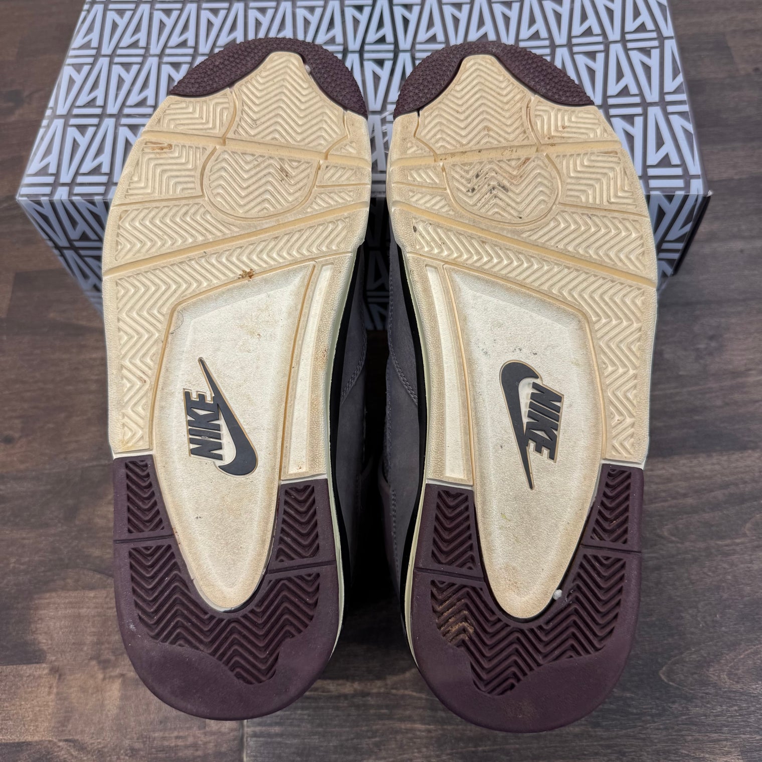 Violet Ore A Ma Maniere Jordan 4 (USED)