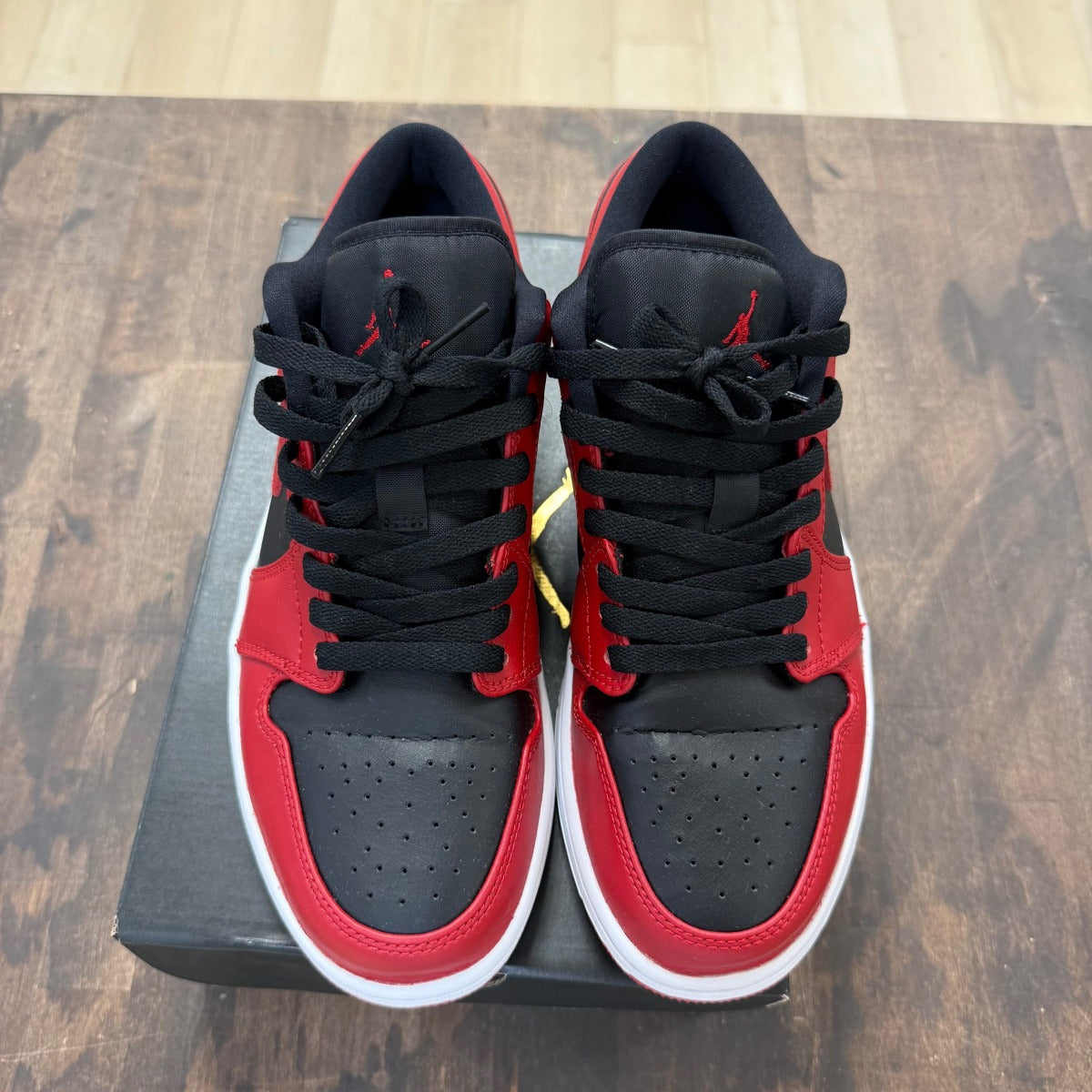 Jordan 1 Low Reverse Bred - Image 2