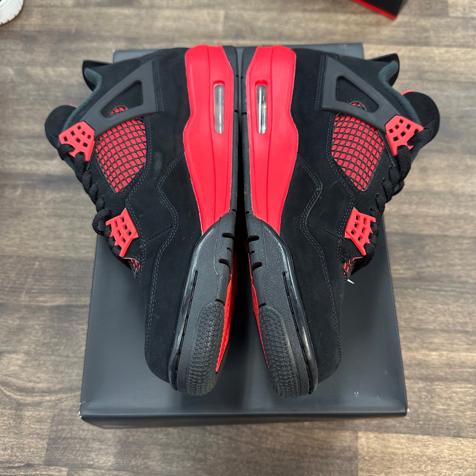 Red Thunder Jordan 4 Retro (USED)