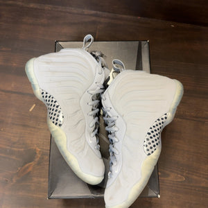 Wolf Grey Suede Nike Lil Posite One Premium Size 5Y (Pre-Owned) - Image 2