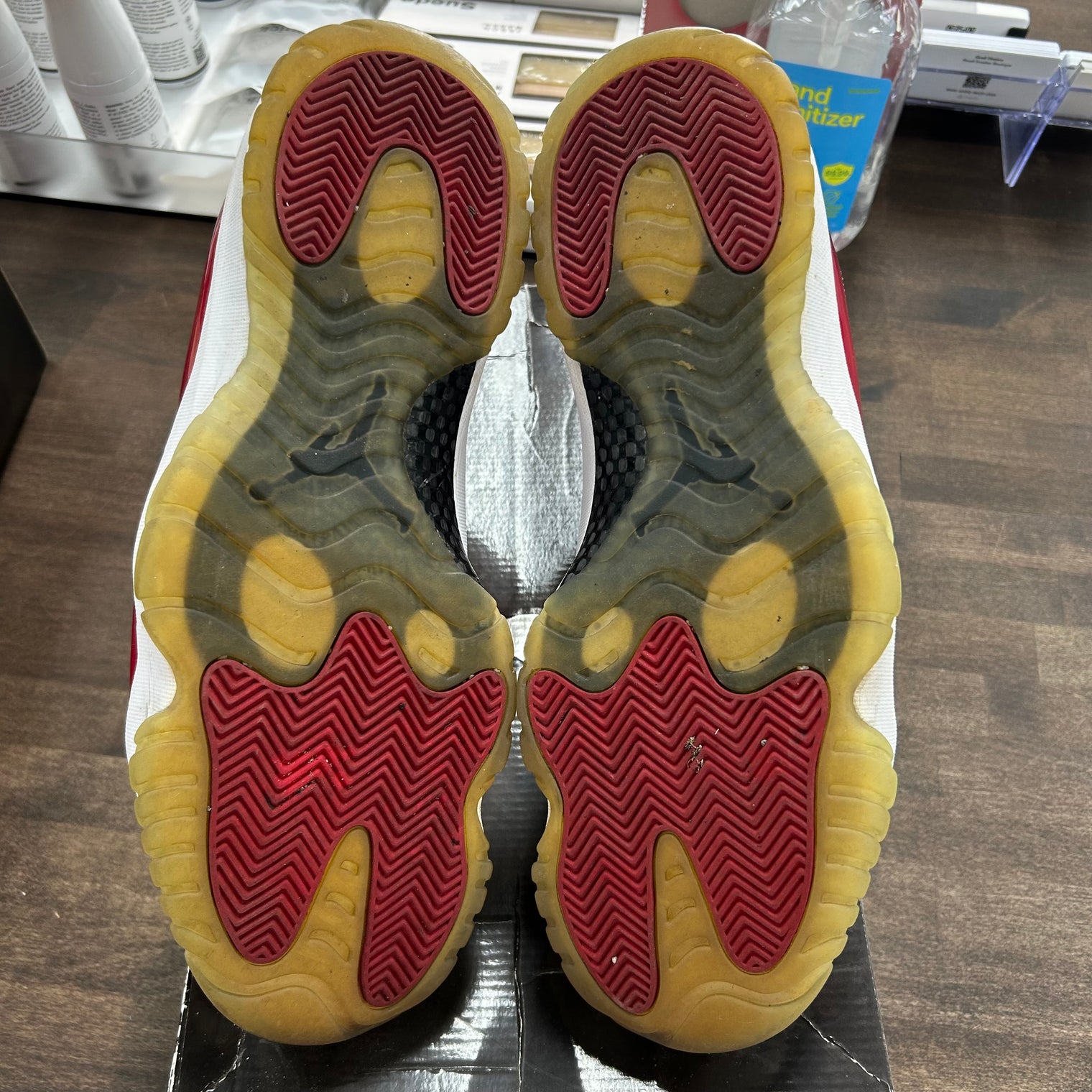 Win like 96 Jordan 11 Retro (USED, Replacement Box)