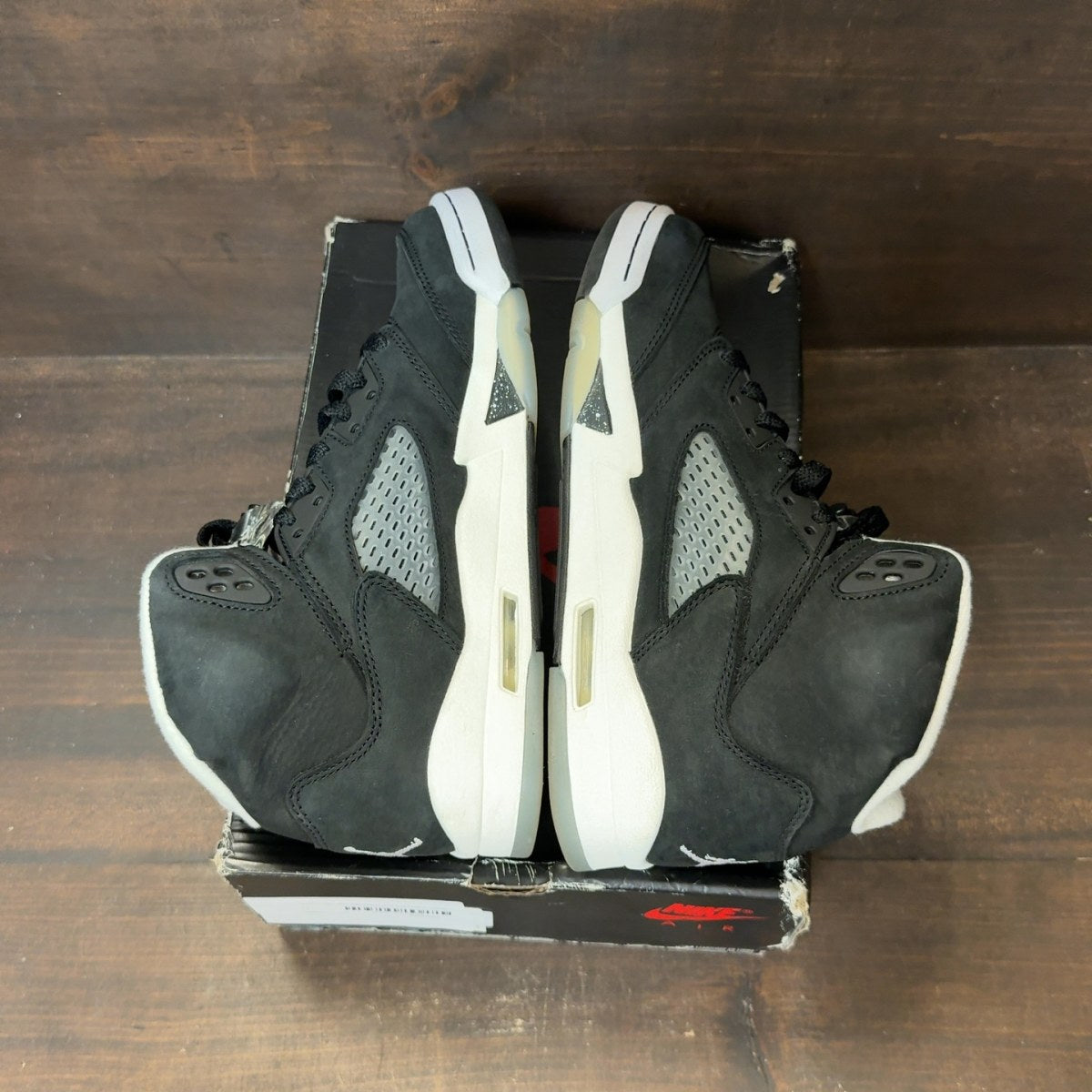 Jordan 5 Retro Moonlight (2021) (GS) Size 7Y (Pre-Owned) - Image 6