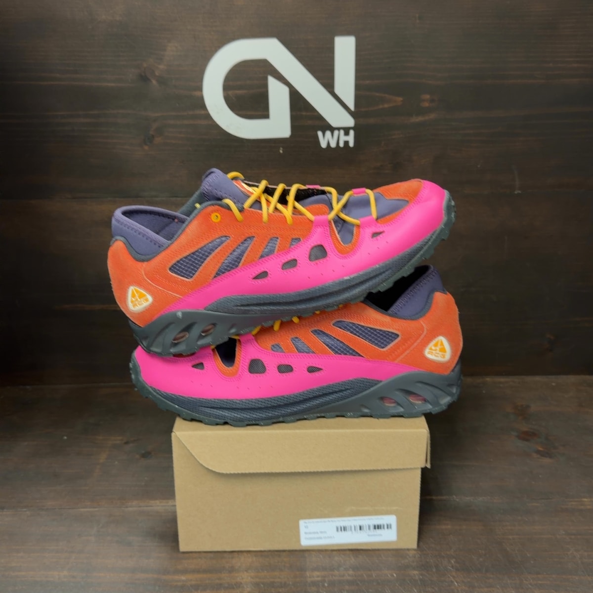 Nike ACG Air Exploraid Light Wild Mango Dark Raisin Laser Fuchsia University Gold Size 12 (Pre-Owned) - Image 1