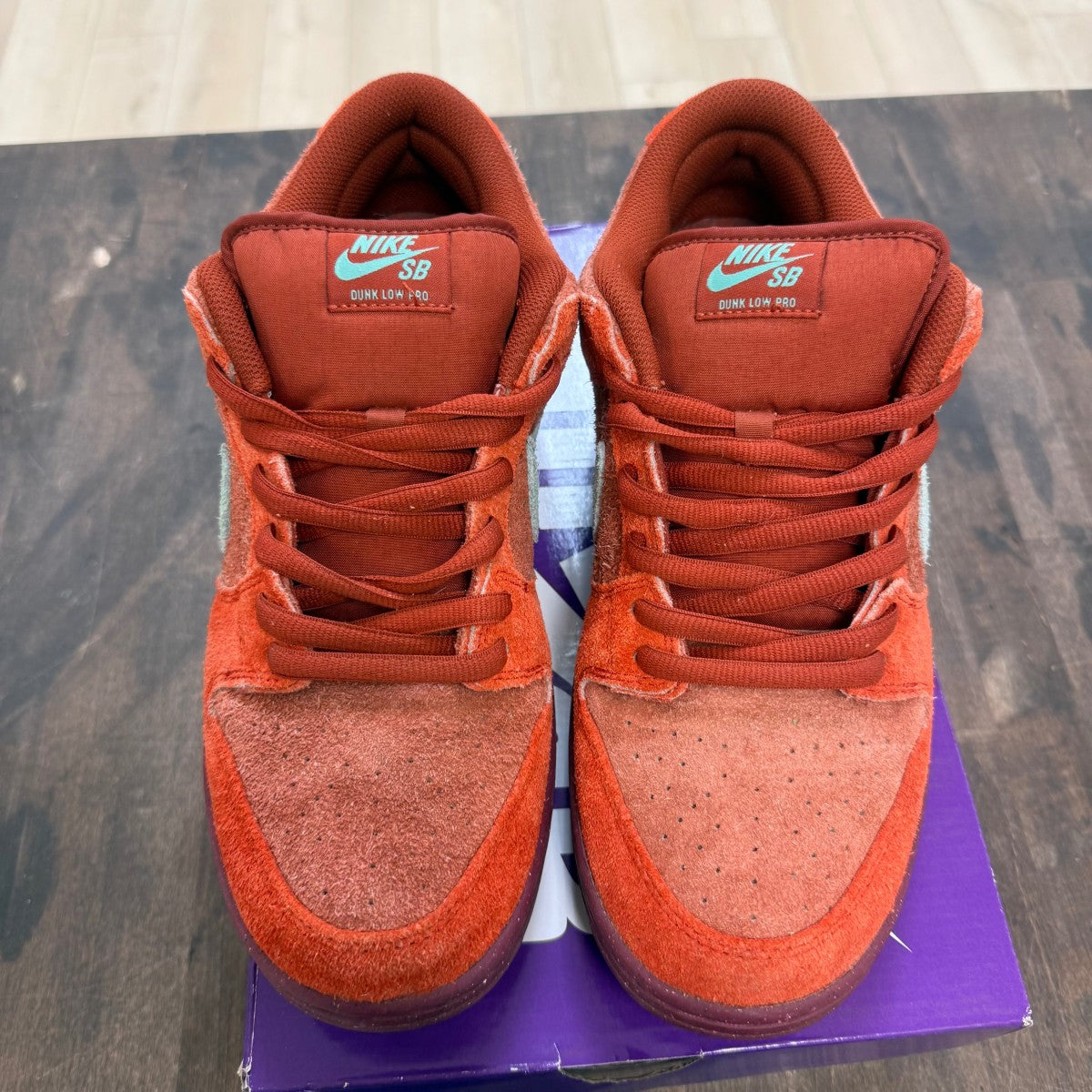 Nike SB Dunk Low Mystic Red Rosewood - Image 2