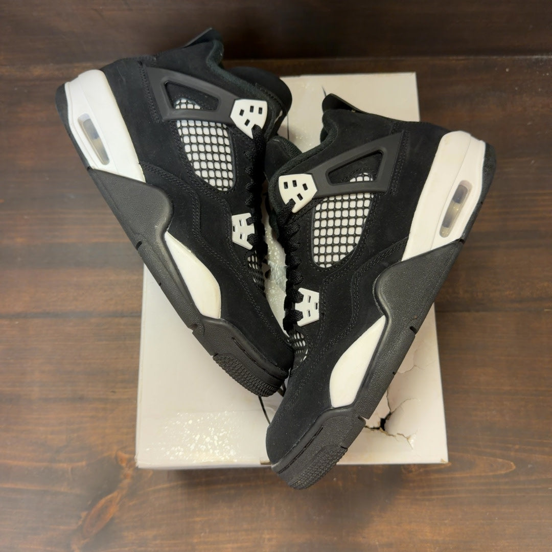 Jordan 4 Retro White Thunder (GS) - Image 2