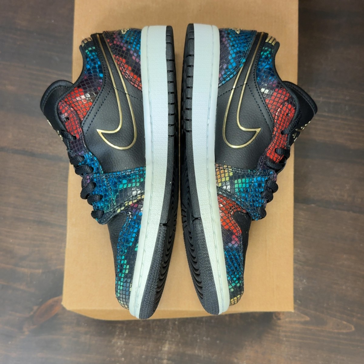 Jordan 1 Low Multicolor Snakeskin (2020) (Women's) Size 7W (Pre-Owned) - Image 4