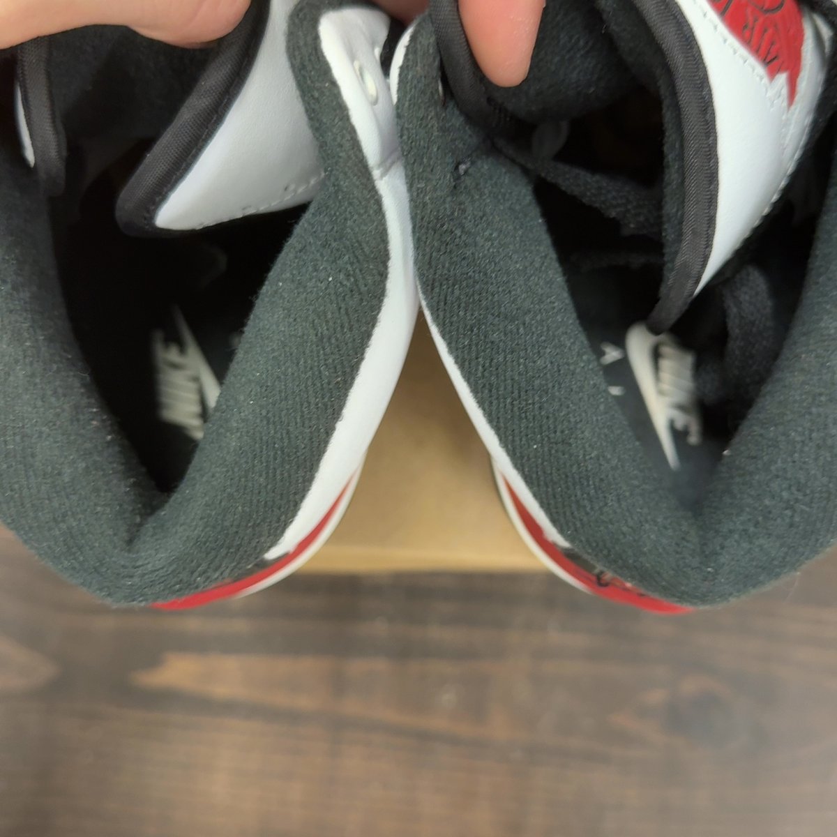 Jordan 2 Retro OG Chicago (2022) Size 12 (Pre-Owned) - aux