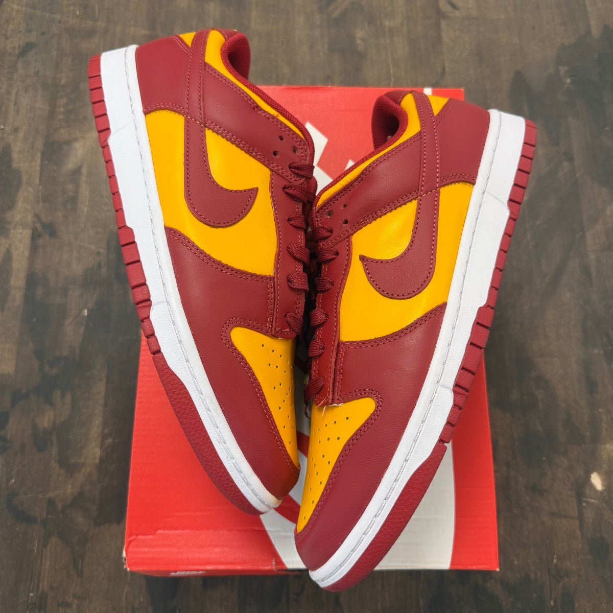 Nike Dunk Low Midas Gold - Image 1