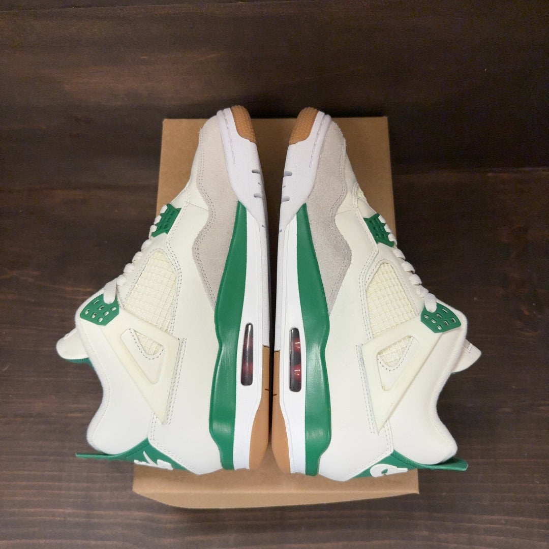 Jordan 4 Retro SB Pine Green Size 8.5 (Pre-Owned) - Image 6