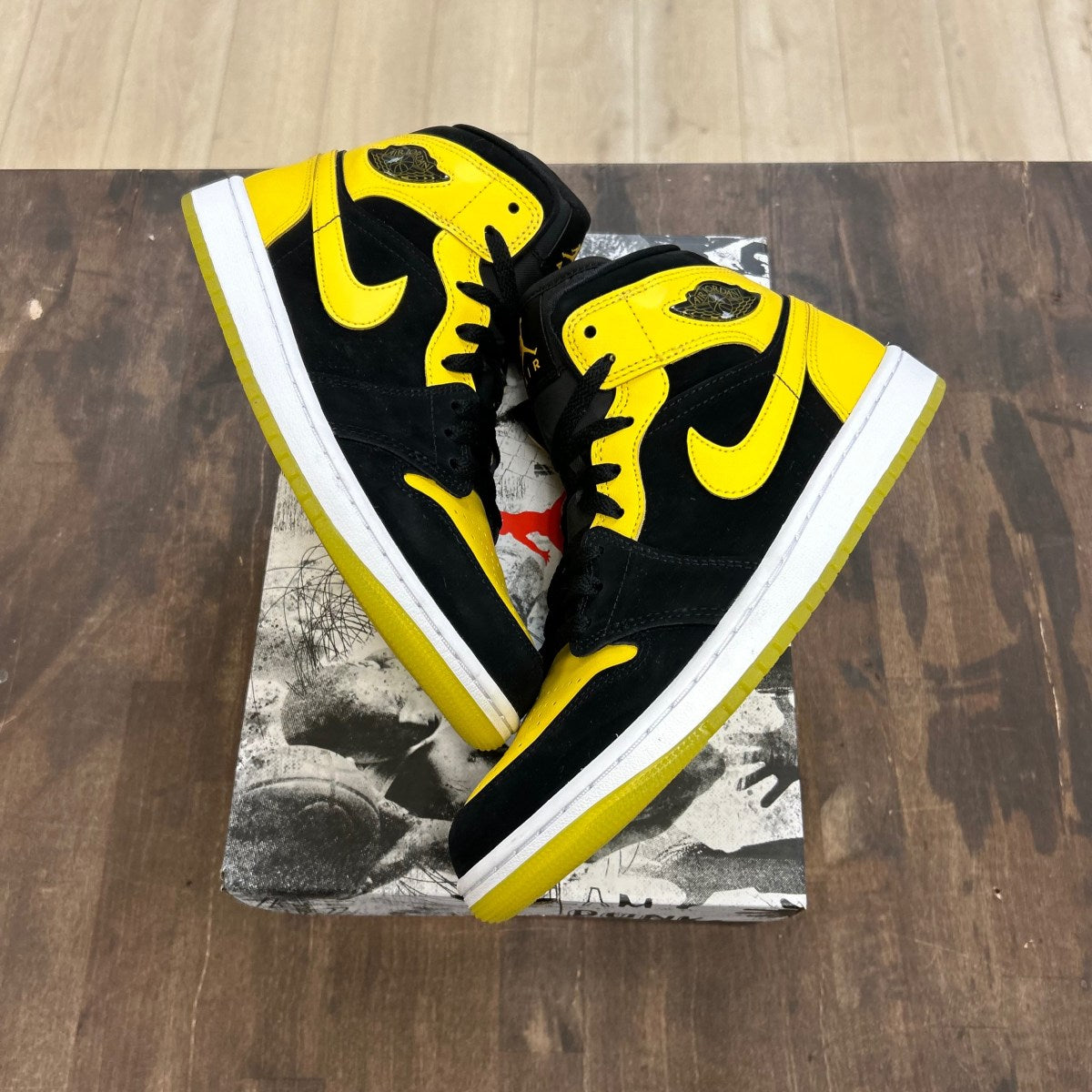 Jordan 1 Mid New Love (2025) - Image 1