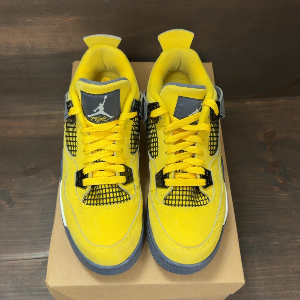 Jordan 4 Retro Lightning (2021) (GS) Size 7Y (Pre-Owned) - Image 3